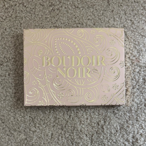 ColourPop "Boudoir Noir" eyeshadow palette - Picture 2 of 11